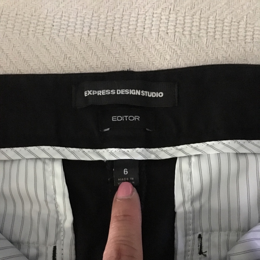 Express black shorts 3”